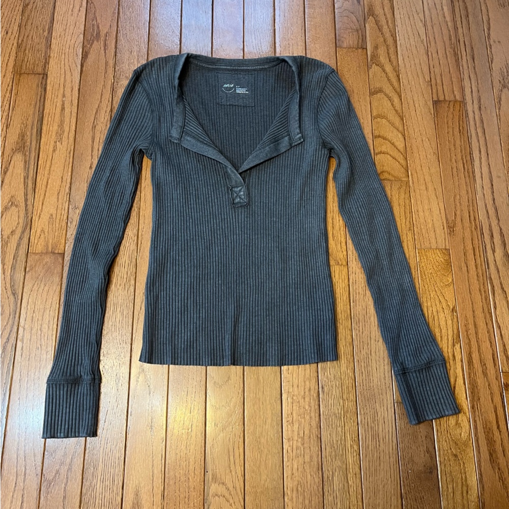 Aerie Henley